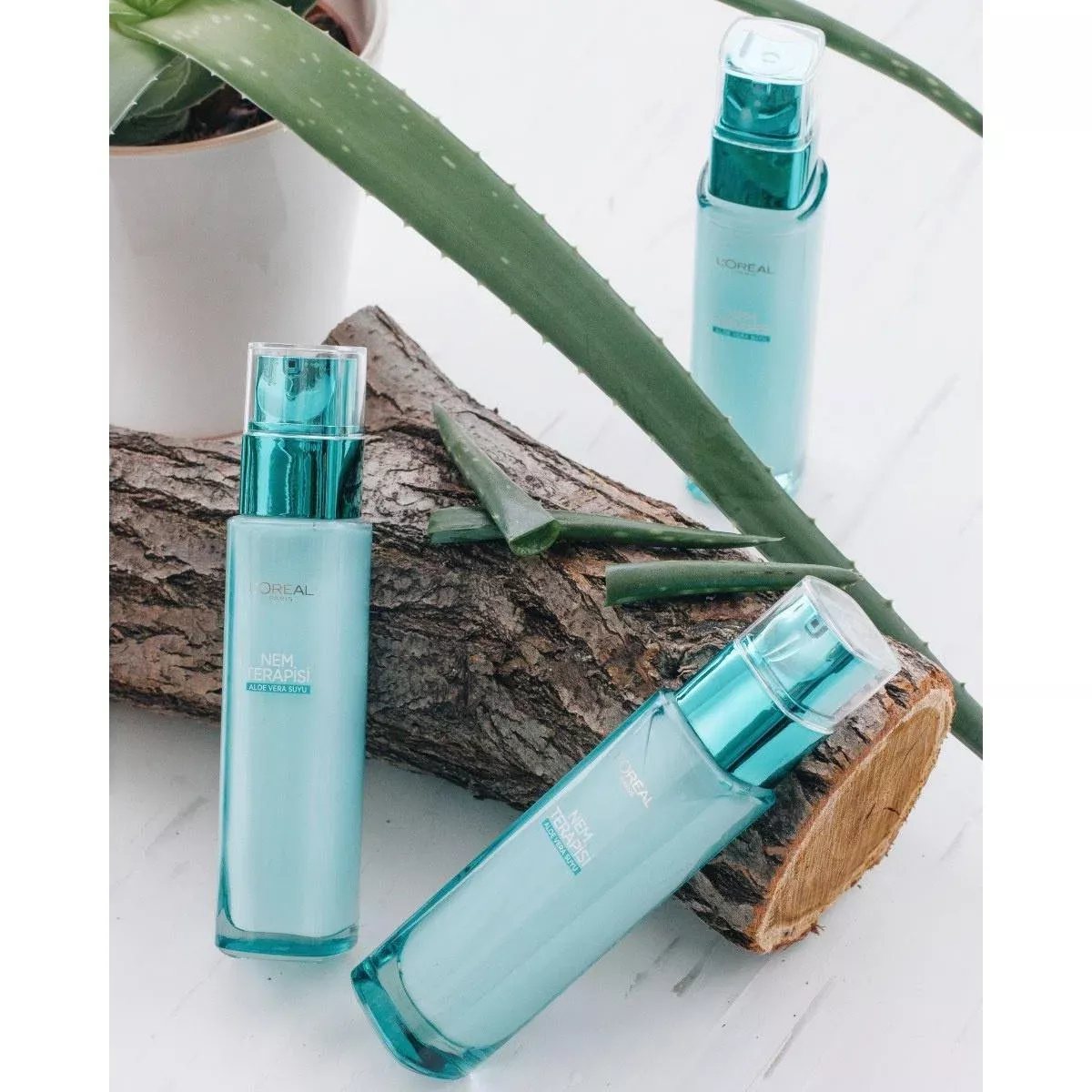 L'Oreal Paris Nem Terapisi Aloe Vera Face Moisturizer for Dry & Sensitive Skin - 2.37 fl oz